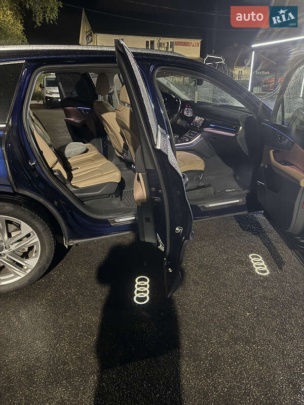 Внедорожник / Кроссовер Audi Q7 2020 в Киеве