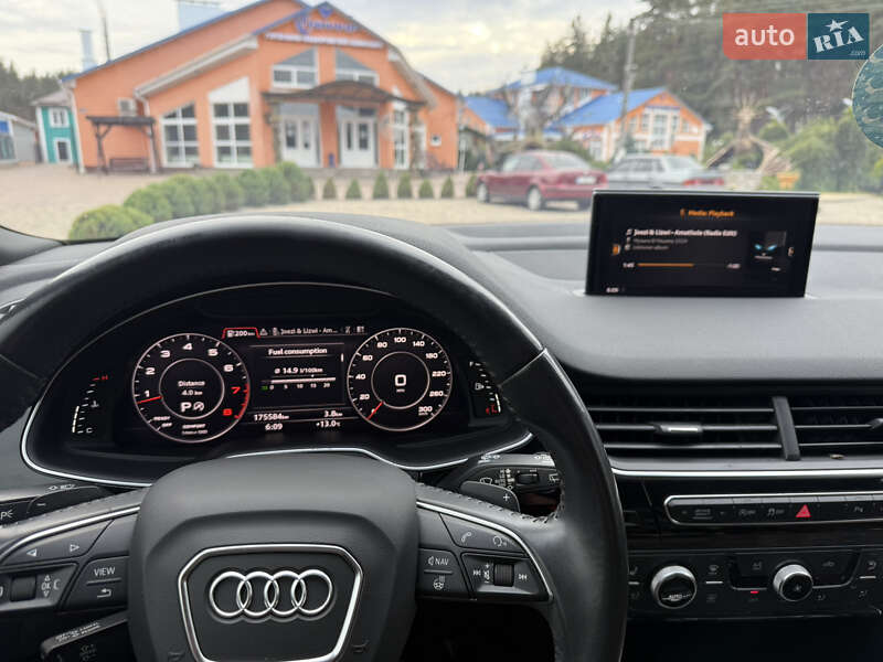 Позашляховик / Кросовер Audi Q7 2017 в Полтаві