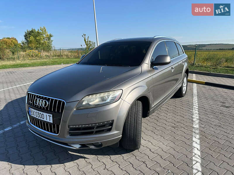 Позашляховик / Кросовер Audi Q7 2011 в Летичіві