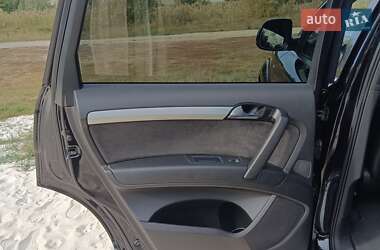 Позашляховик / Кросовер Audi Q7 2008 в 