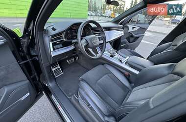 Позашляховик / Кросовер Audi Q7 2020 в 