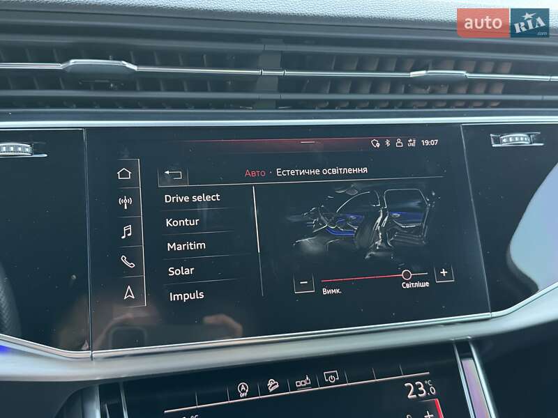 Внедорожник / Кроссовер Audi Q7 2020 в Киеве