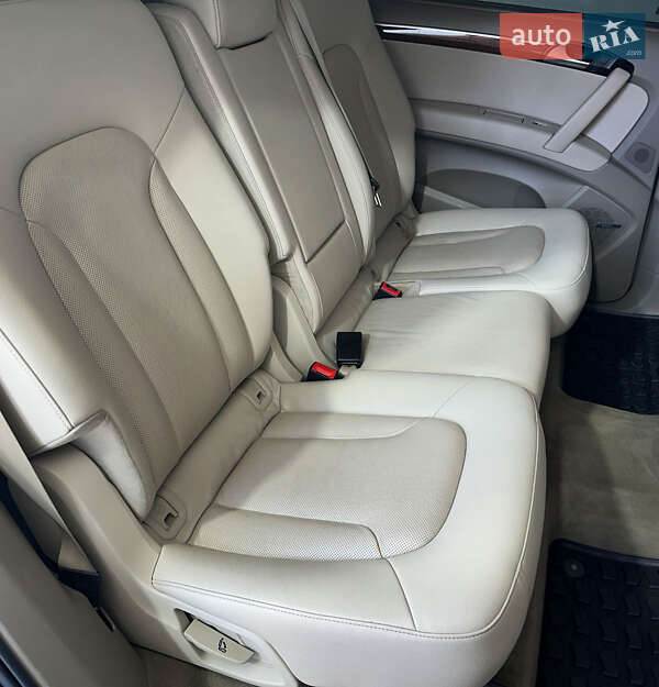 Позашляховик / Кросовер Audi Q7 2012 в Львові