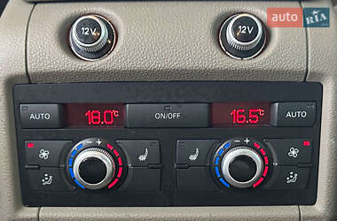 Позашляховик / Кросовер Audi Q7 2012 в 