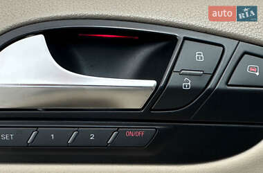 Позашляховик / Кросовер Audi Q7 2012 в 