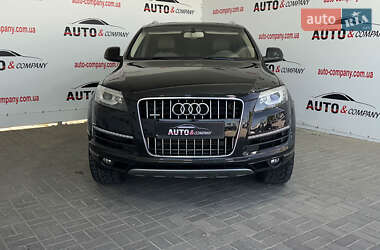 Позашляховик / Кросовер Audi Q7 2012 в 