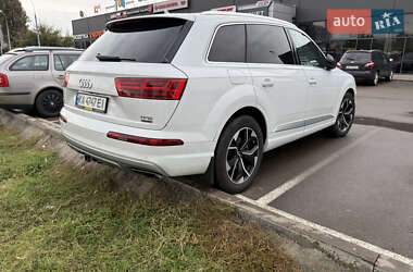 Позашляховик / Кросовер Audi Q7 2018 в 