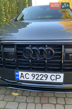 Внедорожник / Кроссовер Audi Q7 2020 в 