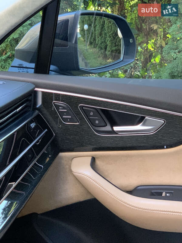 Внедорожник / Кроссовер Audi Q7 2020 в Луцке