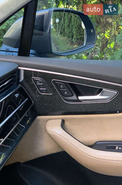 Внедорожник / Кроссовер Audi Q7 2020 в 