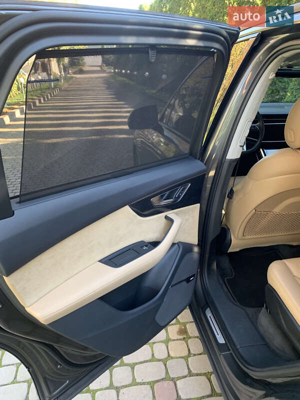 Внедорожник / Кроссовер Audi Q7 2020 в Луцке