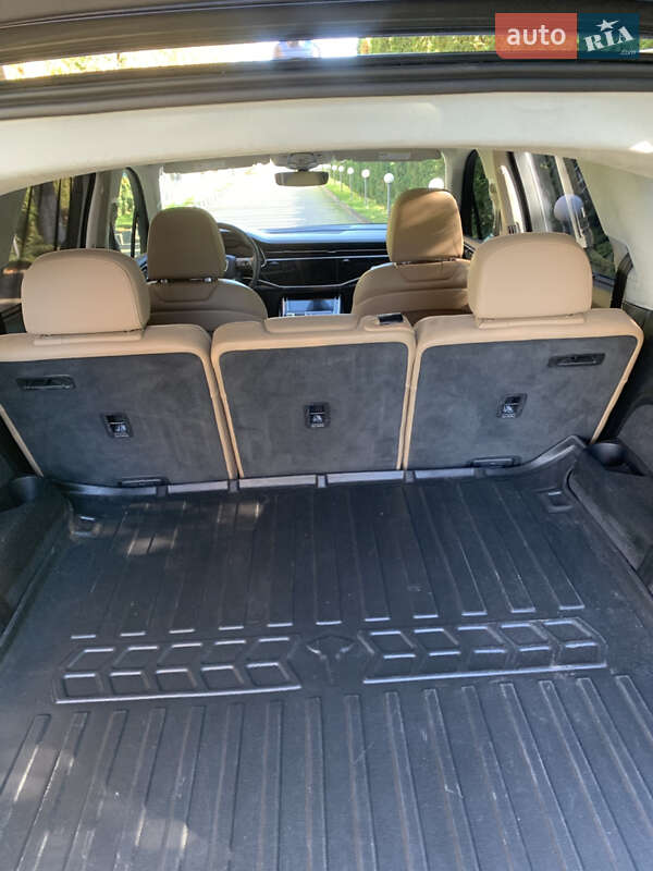 Внедорожник / Кроссовер Audi Q7 2020 в Луцке