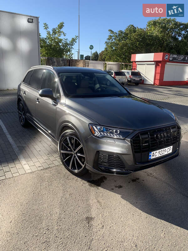 Внедорожник / Кроссовер Audi Q7 2020 в Луцке