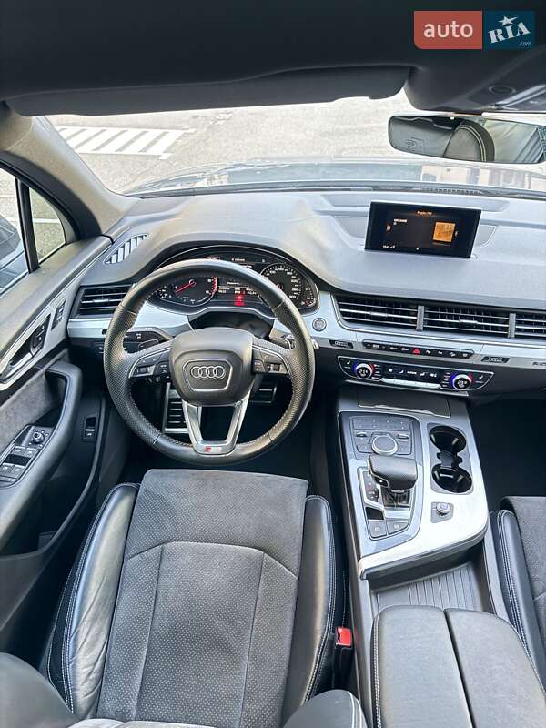 Внедорожник / Кроссовер Audi Q7 2018 в Киеве