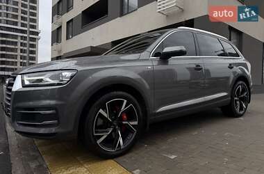 Внедорожник / Кроссовер Audi Q7 2016 в Киеве