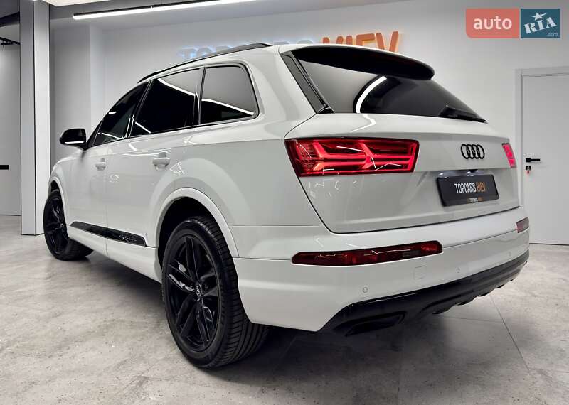 Позашляховик / Кросовер Audi Q7 2018 в Києві
