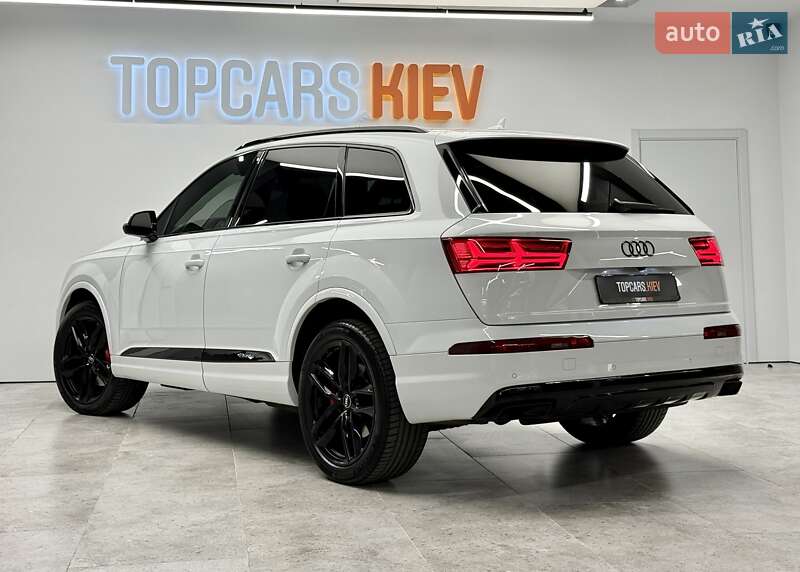 Позашляховик / Кросовер Audi Q7 2018 в Києві