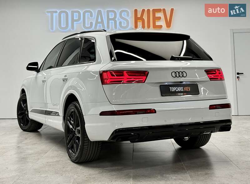 Позашляховик / Кросовер Audi Q7 2018 в Києві