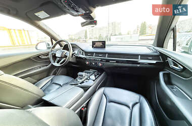 Внедорожник / Кроссовер Audi Q7 2018 в 