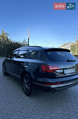 Позашляховик / Кросовер Audi Q7 2010 в 