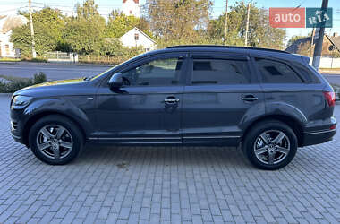 Позашляховик / Кросовер Audi Q7 2010 в 