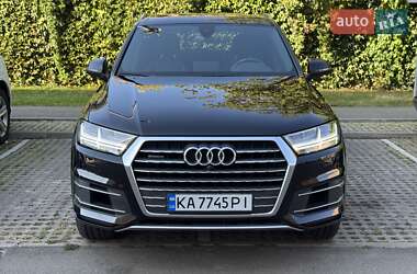 Позашляховик / Кросовер Audi Q7 2016 в 