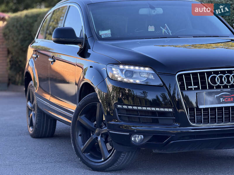 Позашляховик / Кросовер Audi Q7 2015 в Тернополі