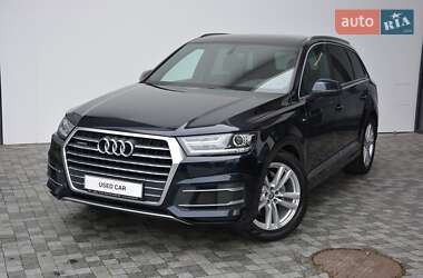Позашляховик / Кросовер Audi Q7 2017 в 