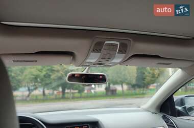Внедорожник / Кроссовер Audi Q7 2015 в 