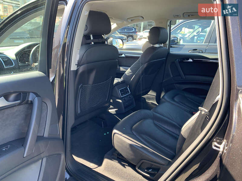 Внедорожник / Кроссовер Audi Q7 2013 в Львове