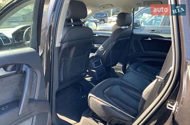 Позашляховик / Кросовер Audi Q7 2013 в 