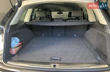 Позашляховик / Кросовер Audi Q7 2013 в 