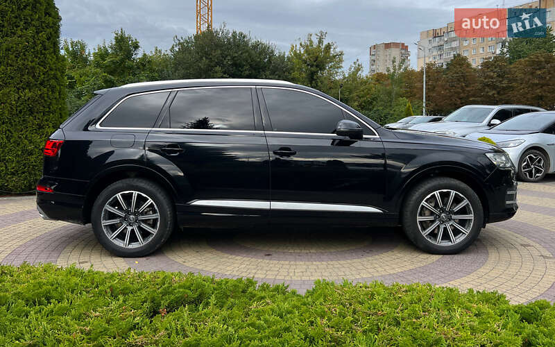 Позашляховик / Кросовер Audi Q7 2016 в Львові