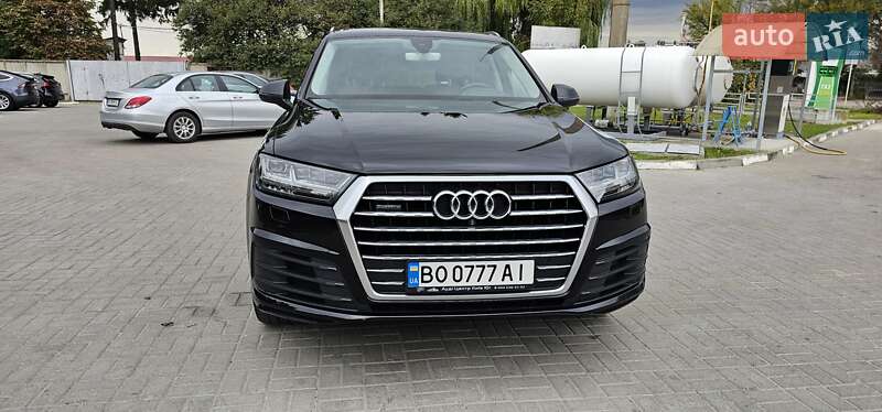 Позашляховик / Кросовер Audi Q7 2016 в Тернополі
