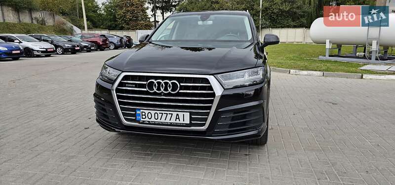 Позашляховик / Кросовер Audi Q7 2016 в Тернополі