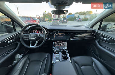 Позашляховик / Кросовер Audi Q7 2019 в 