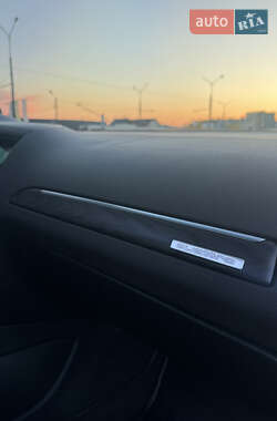 Внедорожник / Кроссовер Audi Q7 2012 в 