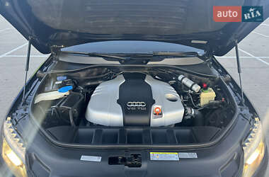 Внедорожник / Кроссовер Audi Q7 2012 в 