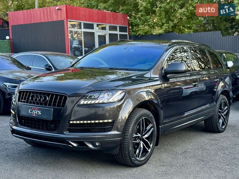 Внедорожник / Кроссовер Audi Q7 2013 в Киеве