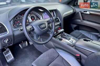 Позашляховик / Кросовер Audi Q7 2013 в 