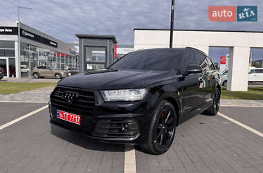 Внедорожник / Кроссовер Audi Q7 2019 в 