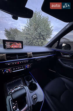 Внедорожник / Кроссовер Audi Q7 2019 в 