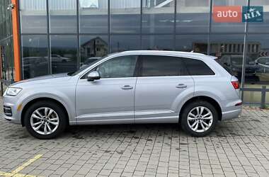 Позашляховик / Кросовер Audi Q7 2016 в 