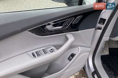 Позашляховик / Кросовер Audi Q7 2016 в 