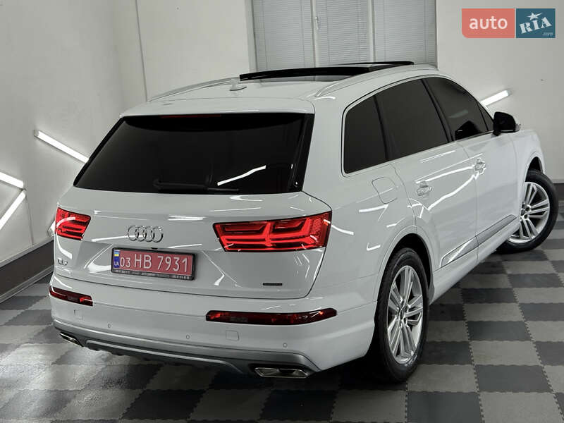 Позашляховик / Кросовер Audi Q7 2018 в Трускавці