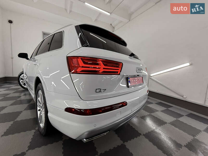 Позашляховик / Кросовер Audi Q7 2018 в Трускавці