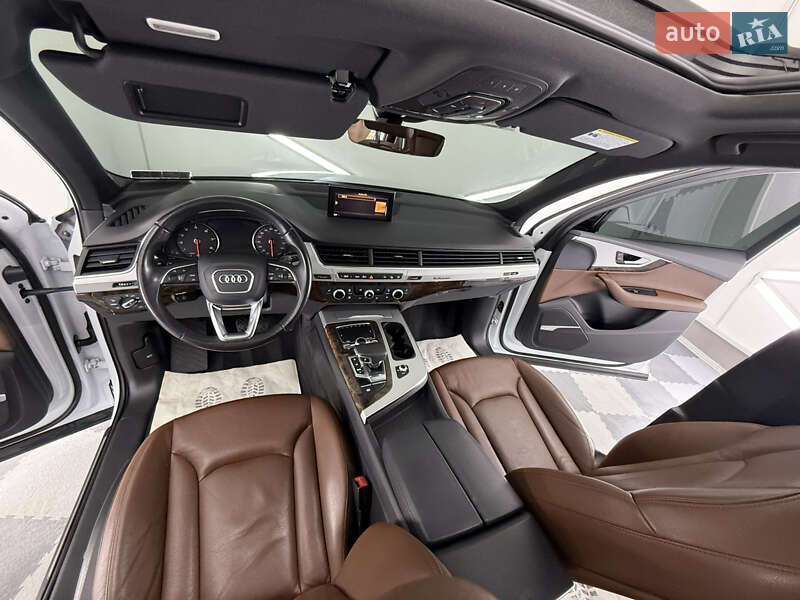 Позашляховик / Кросовер Audi Q7 2018 в Трускавці