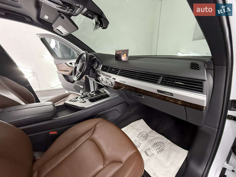 Позашляховик / Кросовер Audi Q7 2018 в Трускавці