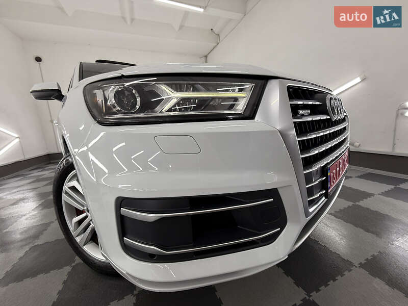 Позашляховик / Кросовер Audi Q7 2018 в Трускавці