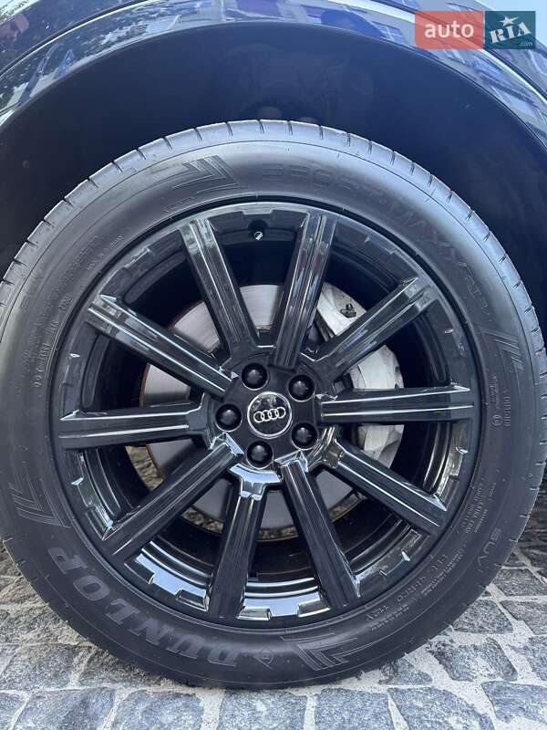 Внедорожник / Кроссовер Audi Q7 2016 в Днепре